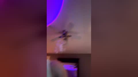 Sailorartemis online show from February 8, 6:30 am