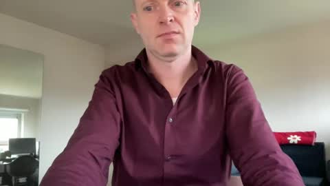 Snapshot of boegieboy76 chatting on January 24, 11:59 am ask me online show from January 24, 11:59 am