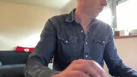 Snapshot of boegieboy76 chatting on January 31, 1:23 pm ask me online show from January 31, 1:23 pm