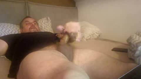 emilio online show from December 7, 8:11 am