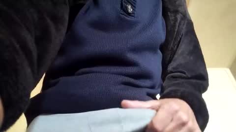 bonnequeue53 online show from October 12, 1:05 pm