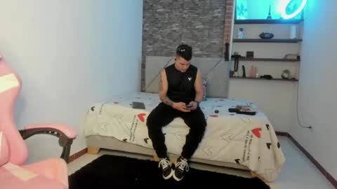 booyhott_ online show from January 15, 7:38 pm