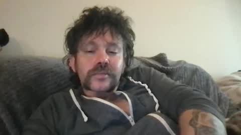 boredidiotadd online show from February 10, 11:23 pm