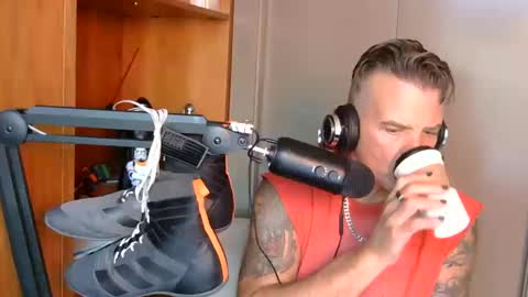 BOSS online show from October 12, 9:20 pm