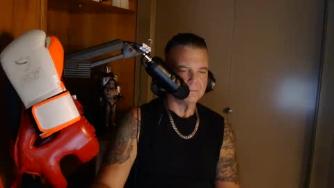 BOSS online show from October 10, 1:10 am