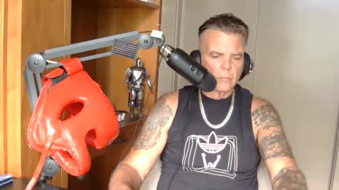 BOSS online show from October 1, 6:56 pm