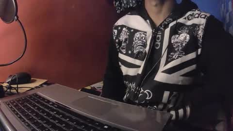 boss_playa98 online show from February 26, 8:15 am