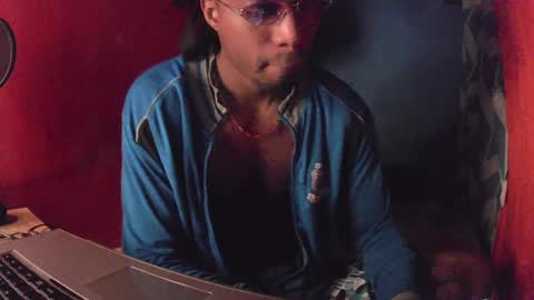 boss_playa98 online show from March 7, 6:46 am