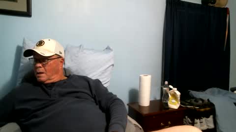 Jackie online show from December 15, 7:31 pm