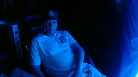 Bowerboi1217 online show from December 1, 10:29 am