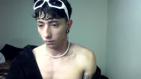 Boy Astro online show from January 9, 1:13 pm