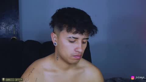 boy_nauthy online show from November 9, 7:40 pm