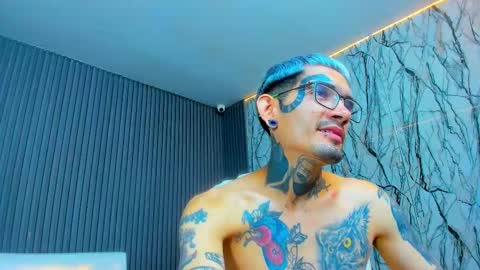 boy_tatto77 online show from February 18, 6:16 pm