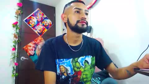 Snapshot of boybunnyerotic chatting on September 30, 9:46 am boybunnyerotic online show from September 30, 9:46 am