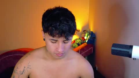 miguel  online show from July 24, 7:04 am