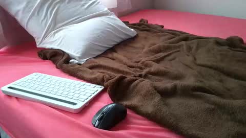 boys_dont_cryy online show from December 17, 1:07 pm