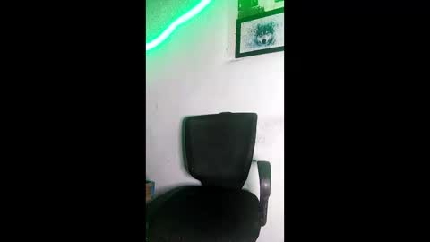 andrew online show from April 5, 11:29 am