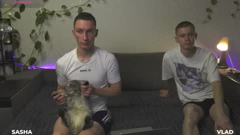 BoyTurtle online show from September 16, 6:09 pm