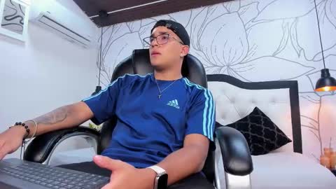 Brad  online show from December 17, 4:09 am