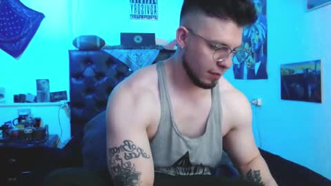 brad hot boy online show from February 10, 4:01 pm