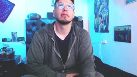 Snapshot of brad_hot_boy chatting on October 14, 1:23 am brad hot boy online show from October 14, 1:23 am