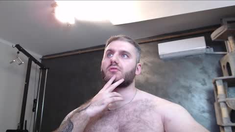 Snapshot of brad_pittfall chatting on September 20, 9:26 pm ask me online show from September 20, 9:26 pm