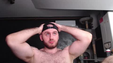 Snapshot of brad_pittfall chatting on October 29, 7:28 pm ask me online show from October 29, 7:28 pm