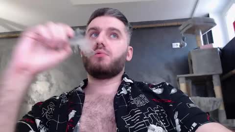 Snapshot of brad_pittfall chatting on February 14, 11:21 am ask me online show from February 14, 11:21 am