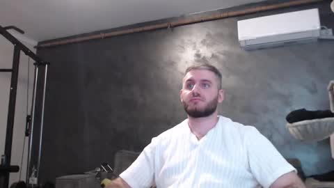 Snapshot of brad_pittfall chatting on October 1, 6:56 pm ask me online show from October 1, 6:56 pm