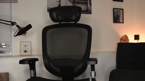 BradBronton online show from January 4, 9:41 pm