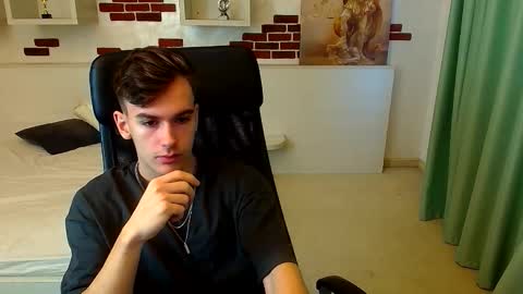 BradyFlint online show from November 22, 5:51 am