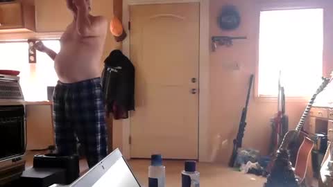 Snapshot of bramro409 chatting on January 22, 5:38 pm bramro409 online show from January 22, 5:38 pm