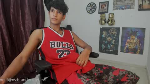 Snapshot of brandonstonexl chatting on October 7, 10:14 pm Brandon Stone online show from October 7, 10:14 pm