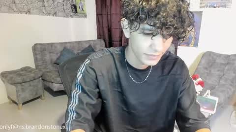 Snapshot of brandonstonexl chatting on February 18, 5:53 am Brandon Stone online show from February 18, 5:53 am