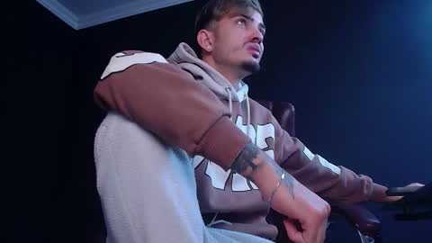 BrandonTateX online show from December 1, 9:12 am