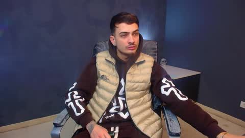 BrandonTateX online show from March 2, 4:45 am