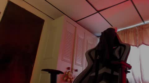 brasi_ online show from February 1, 7:12 pm