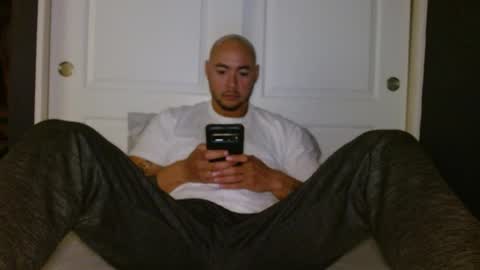 Breadcrumbsss online show from March 26, 5:11 am