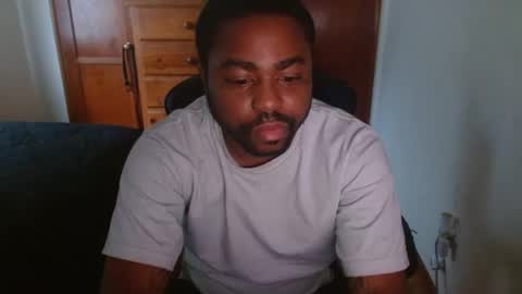 Snapshot of breadw1nnah chatting on October 25, 3:25 pm Breadw1nnah online show from October 25, 3:25 pm