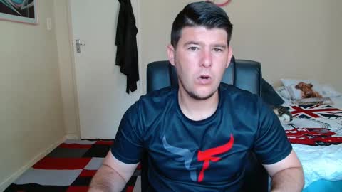 ask me lol online show from February 8, 5:13 am