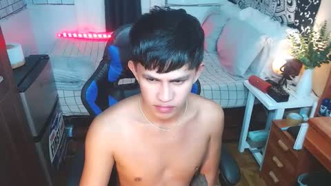 brentmanrock69 online show from December 21, 8:28 am