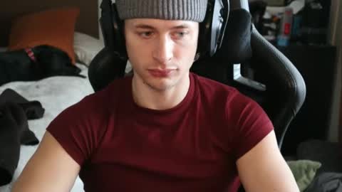 brentonverde online show from February 7, 8:47 pm