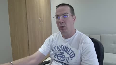 Brett online show from March 8, 1:04 pm