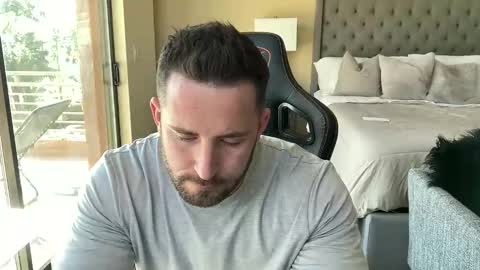 Brett Mycles online show from October 31, 5:38 pm