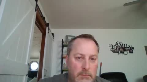 Snapshot of brettsky chatting on December 12, 1:28 pm hey online show from December 12, 1:28 pm