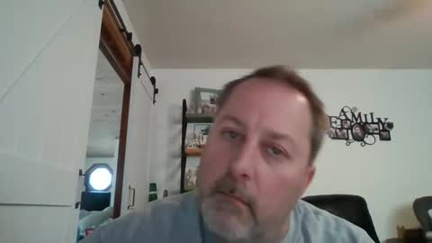 Snapshot of brettsky chatting on February 2, 3:17 pm hey online show from February 2, 3:17 pm