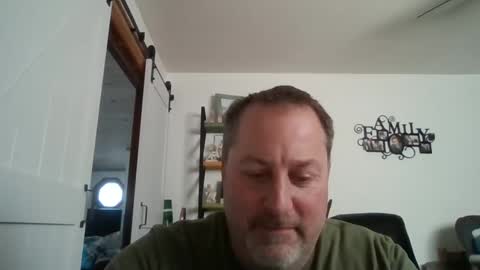 Snapshot of brettsky chatting on January 26, 2:30 pm hey online show from January 26, 2:30 pm