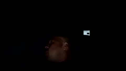 Snapshot of brian3890620 chatting on October 22, 4:27 am brian3890620 online show from October 22, 4:27 am
