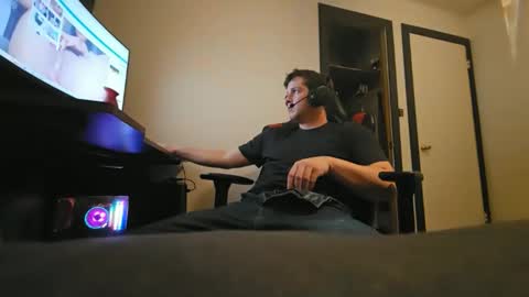 brian7891012 online show from January 11, 8:56 pm