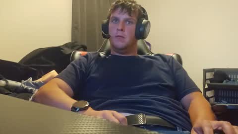 brian7891012 online show from September 21, 7:30 am